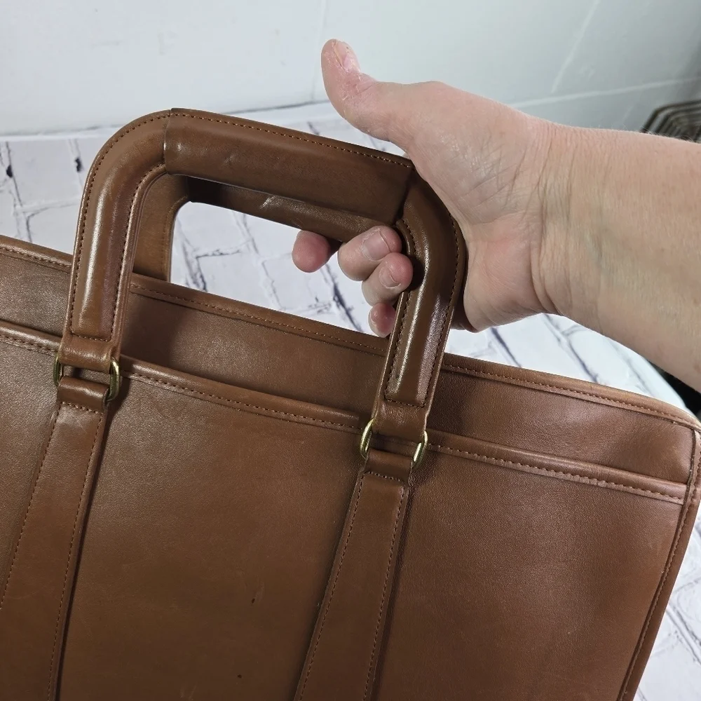 Vtg Coach 5282 embassy british tan brown leather briefcase portfolio business